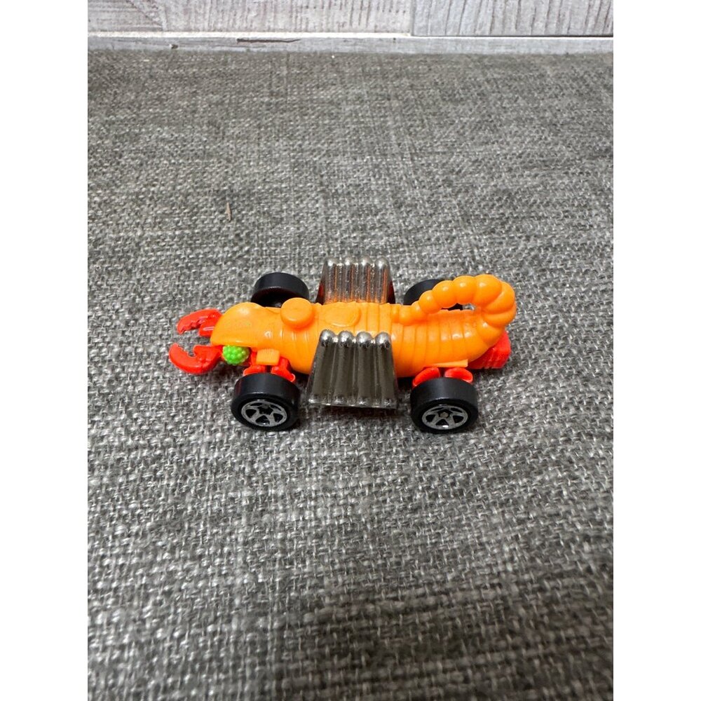 Vintage 1995 Hot Wheels Scorpion Car Toy Orange & Red Die-Cast Model - Picture 3 of 6